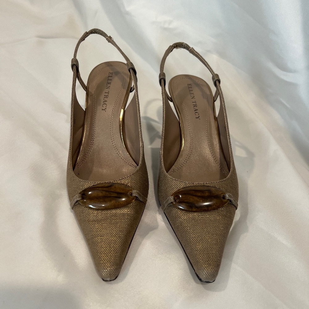 Ellen Tracy Whitley Heel Bronze Size 8M - *NIB*